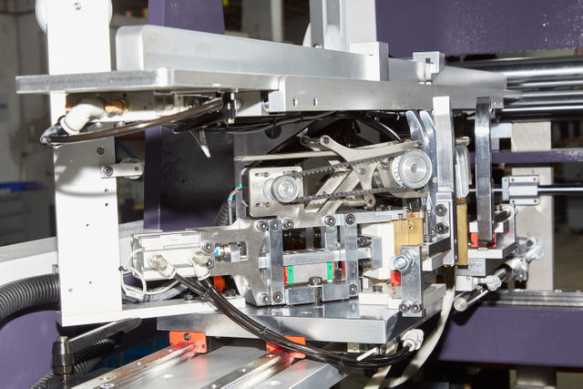 Fully Automatic Ring Jewelry Watch Rigid Box High-speed High-precision Making Machine with 45PC/min 